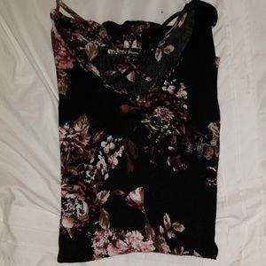 Long sleeve dress with slight bell sleevea